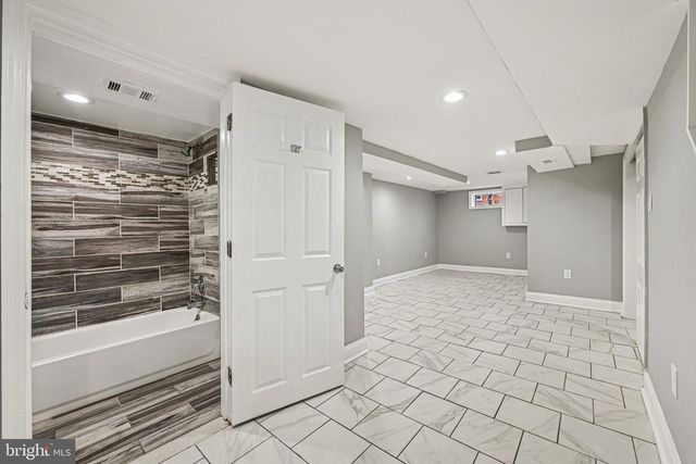 38 UPMANOR RD, Baltimore, MD 21229