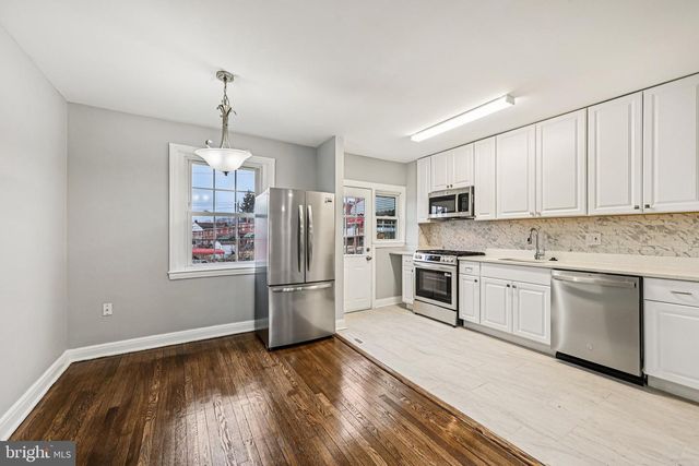 38 UPMANOR RD, Baltimore, MD 21229