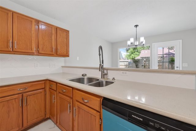 18058 Golden Ridge Drive, Houston, TX 77084