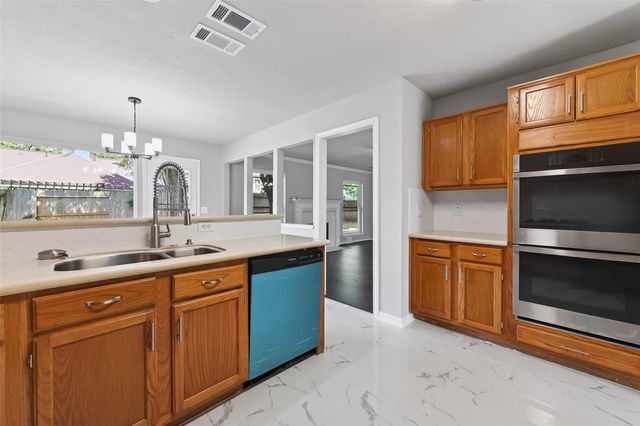 18058 Golden Ridge Drive, Houston, TX 77084