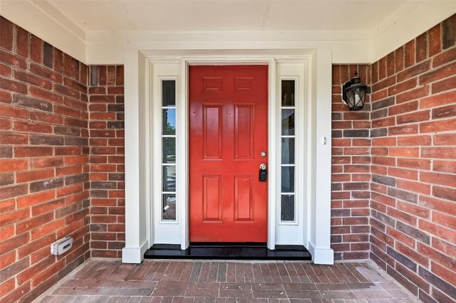 18058 Golden Ridge Drive, Houston, TX 77084