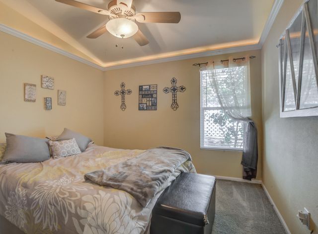 880 Tuberose Trail, Redding, CA 96003