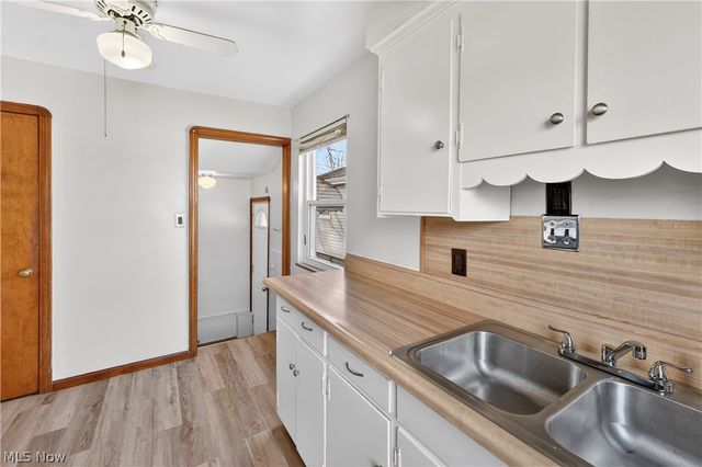 2819 Tuxedo Avenue, Parma, OH 44134