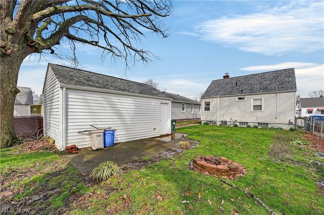 2819 Tuxedo Avenue, Parma, OH 44134