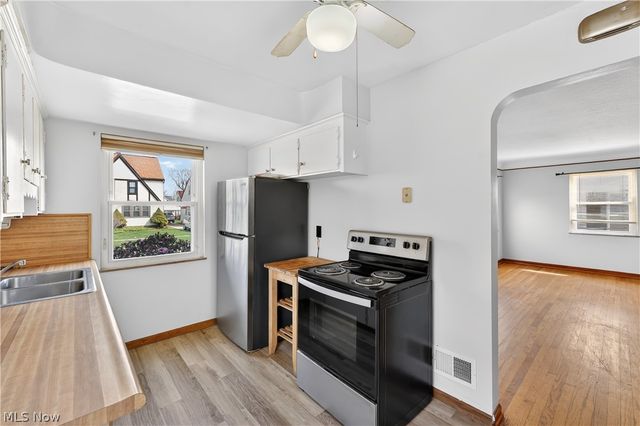 2819 Tuxedo Avenue, Parma, OH 44134