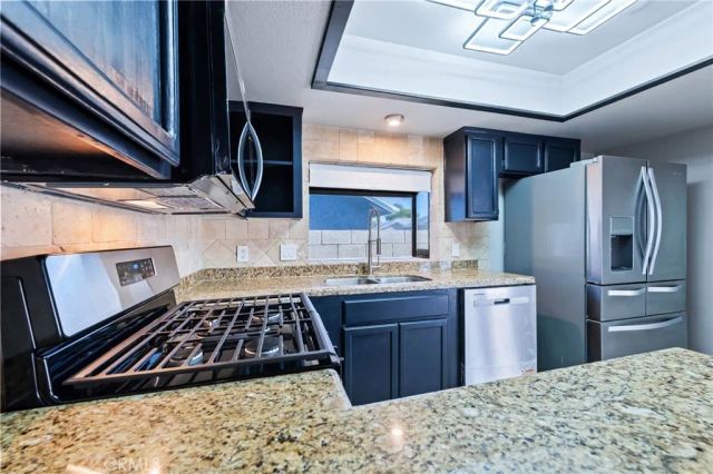 1359 Redwood, Needles, CA 92363