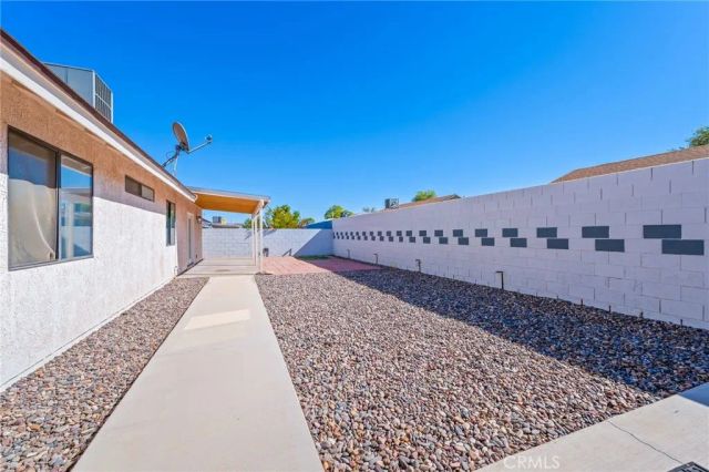 1359 Redwood, Needles, CA 92363