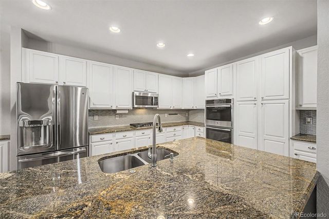 6934 S Fultondale Circle, Aurora, CO 80016