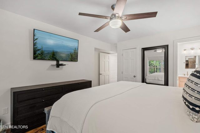 1433 Garrett Place, Gatlinburg, TN 37738
