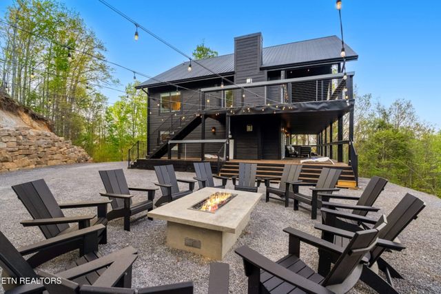 1433 Garrett Place, Gatlinburg, TN 37738