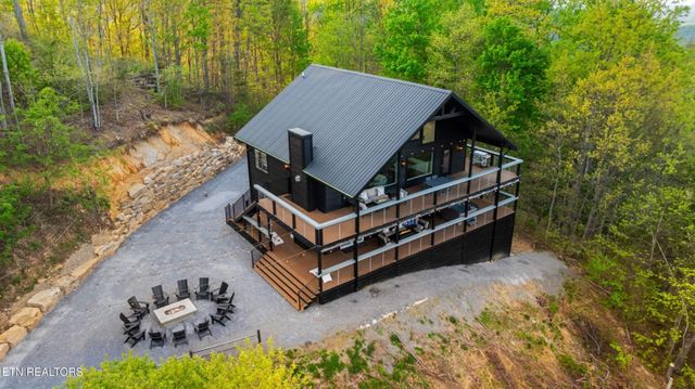 1433 Garrett Place, Gatlinburg, TN 37738