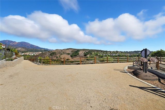 1883 Aliso Canyon Drive, Lake Forest, CA 92610
