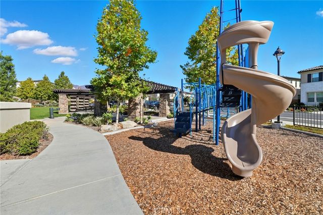 1883 Aliso Canyon Drive, Lake Forest, CA 92610
