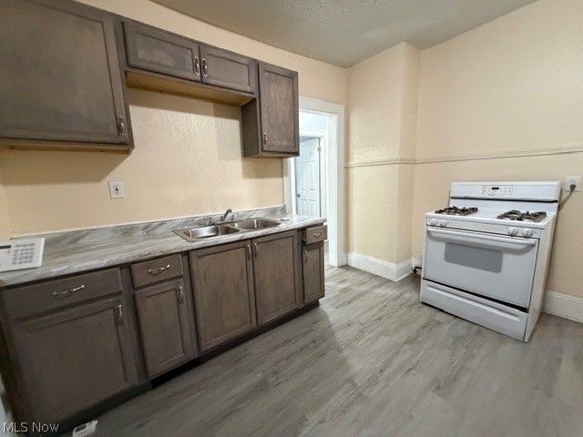 3641 E 147th Street, Cleveland, OH 44120