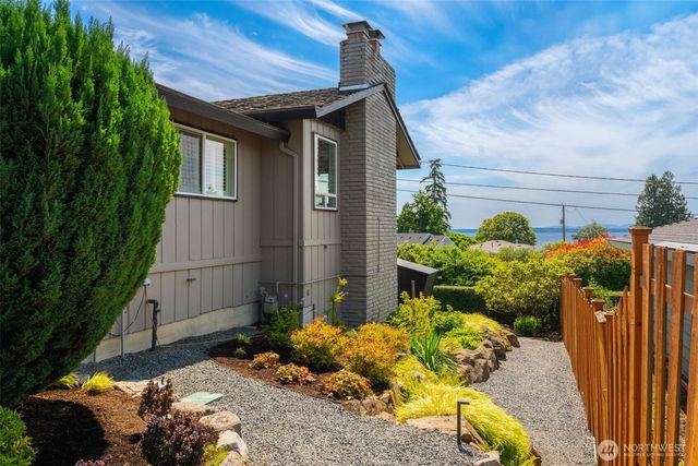 20222 23rd Place NW, Shoreline, WA 98177