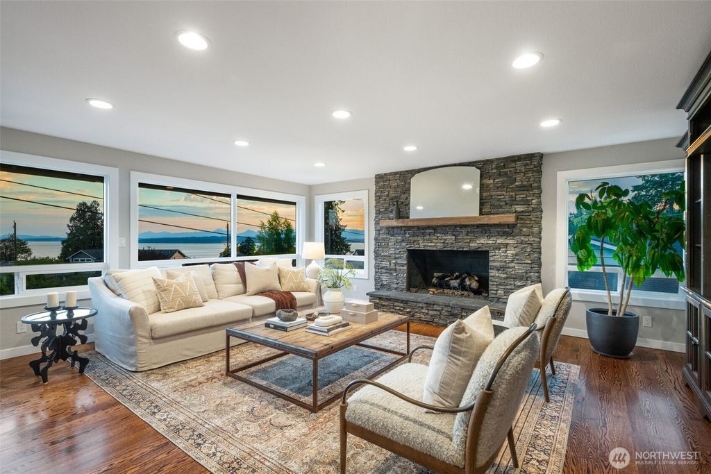 20222 23rd Place NW, Shoreline, WA 98177