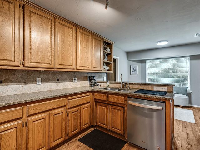 14525 Woodbrier Drive, Piedmont, OK 73078