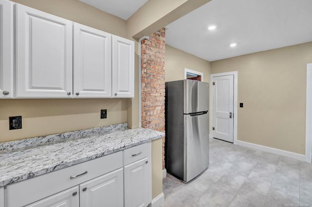 732 Chicago Avenue, Lansing, MI 48915