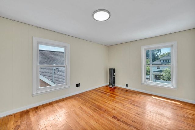 732 Chicago Avenue, Lansing, MI 48915