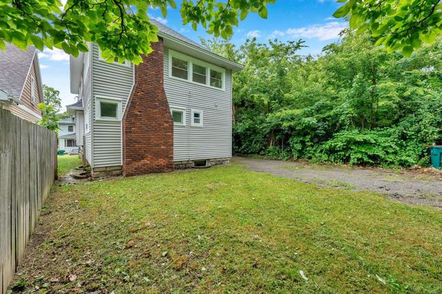 732 Chicago Avenue, Lansing, MI 48915