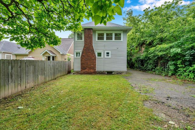 732 Chicago Avenue, Lansing, MI 48915
