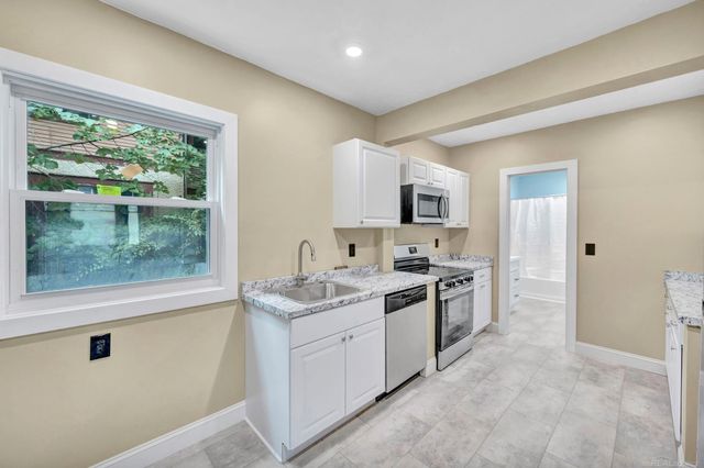 732 Chicago Avenue, Lansing, MI 48915