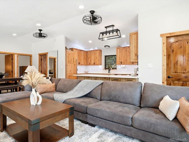 28084 Meadow Trl, Conifer, CO 80433