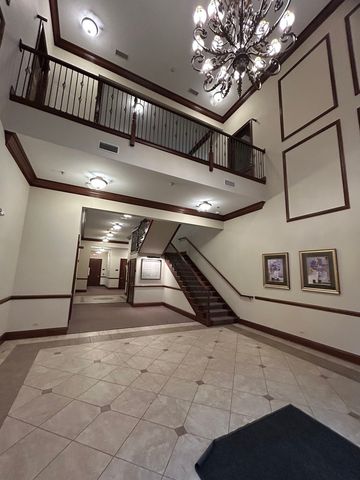 1531 S Grove Avenue, Barrington, IL 60010