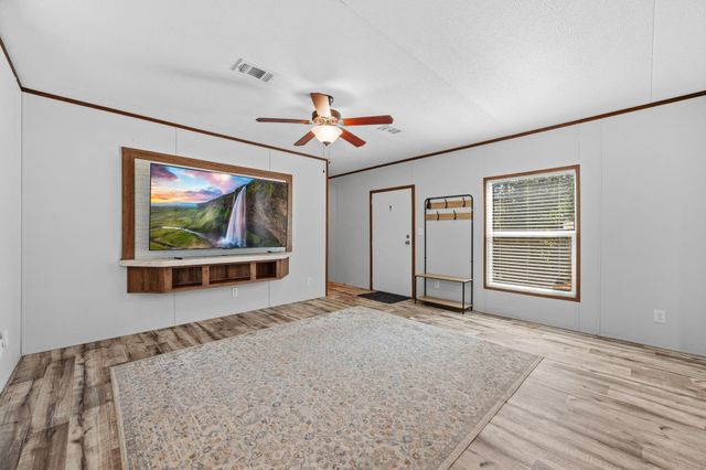 20 Morris Creek Road, Coldspring, TX 77331