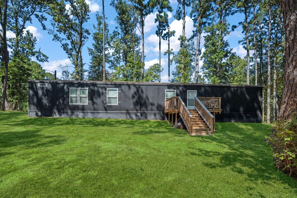 20 Morris Creek Road, Coldspring, TX 77331