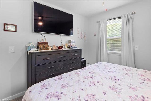 224 Delaware Avenue, Mount Airy, NC 27030