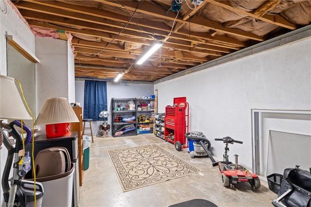 224 Delaware Avenue, Mount Airy, NC 27030