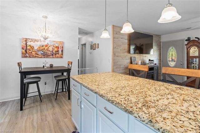 224 Delaware Avenue, Mount Airy, NC 27030