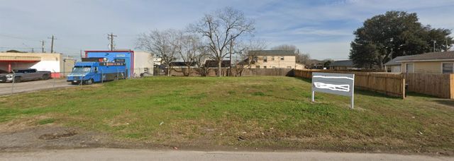 1009 Lawrence Street, Rosenberg, TX 77471