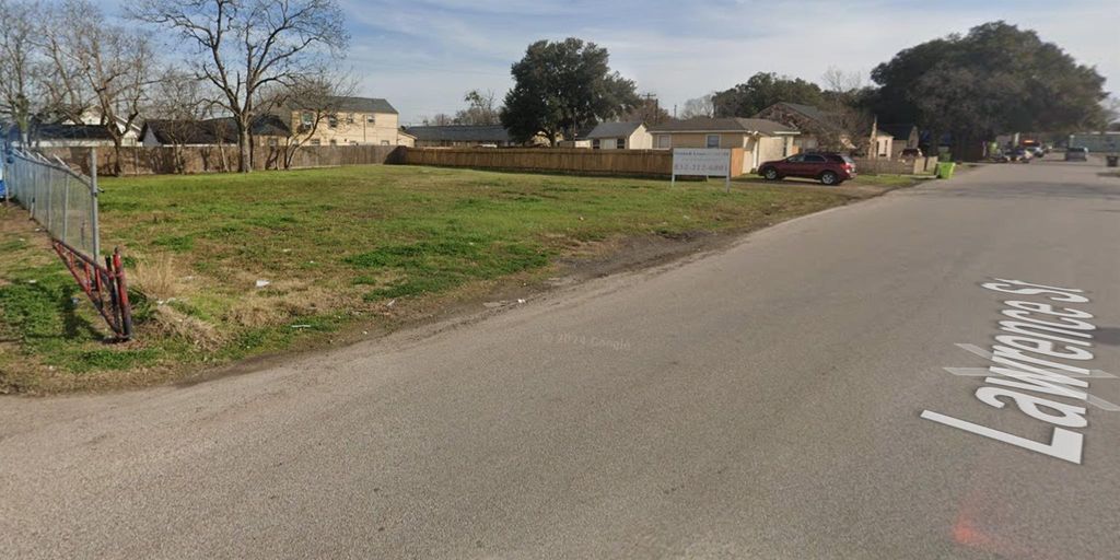 1009 Lawrence Street, Rosenberg, TX 77471
