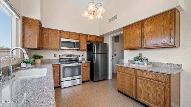6737 E INGRAM Street, Mesa, AZ 85205