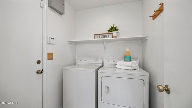 6737 E INGRAM Street, Mesa, AZ 85205