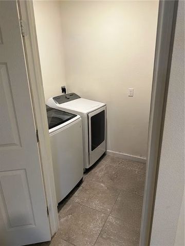 2735 Hanover Street SW, Vero Beach, FL 32968