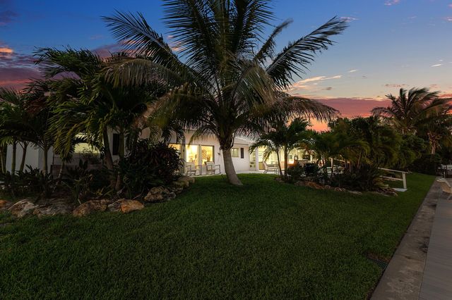 800 Holly Lane, Boca Raton, FL 33486