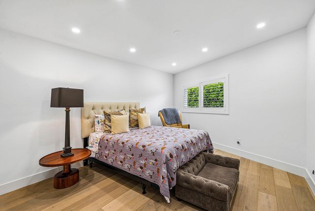 800 Holly Lane, Boca Raton, FL 33486