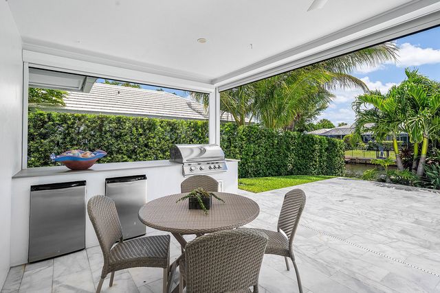 800 Holly Lane, Boca Raton, FL 33486