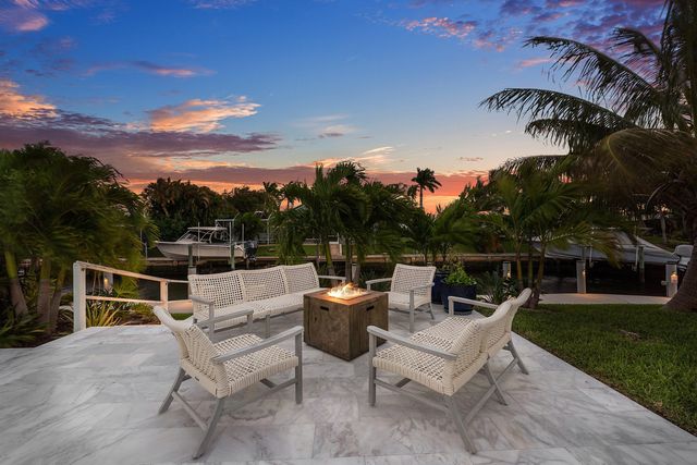 800 Holly Lane, Boca Raton, FL 33486