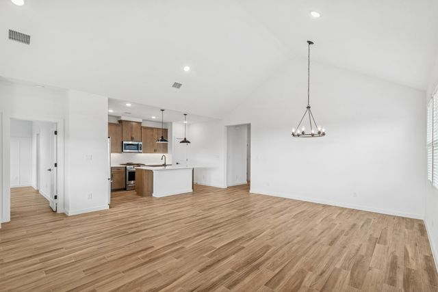 203 South Rose Marie Lane, Montgomery, TX 77356