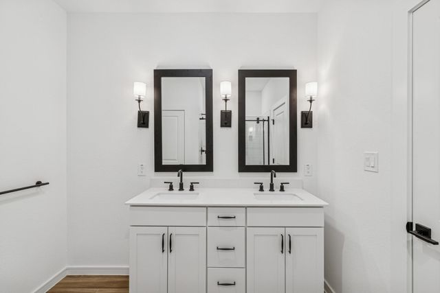 203 South Rose Marie Lane, Montgomery, TX 77356