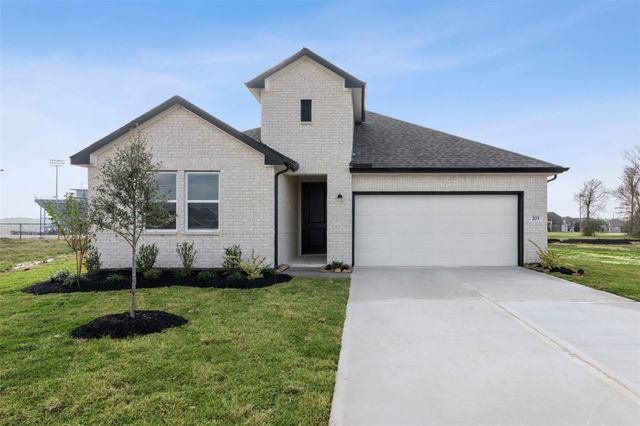 203 South Rose Marie Lane, Montgomery, TX 77356