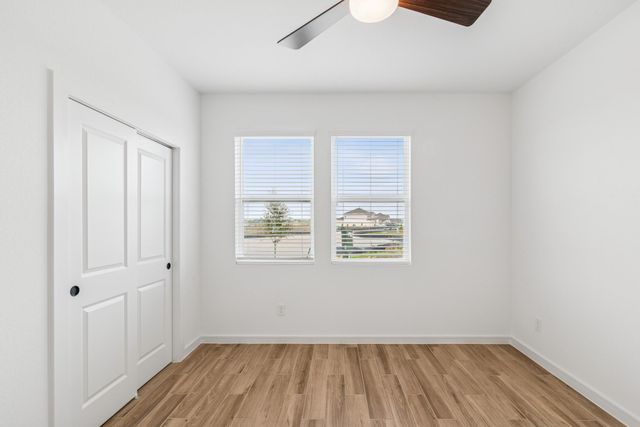 203 South Rose Marie Lane, Montgomery, TX 77356