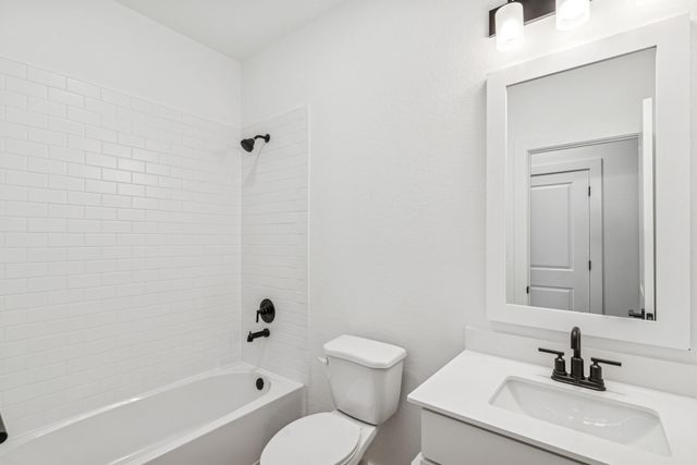 203 South Rose Marie Lane, Montgomery, TX 77356