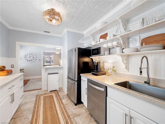 1310 Poinciana AVE, Fort Myers, FL 33901