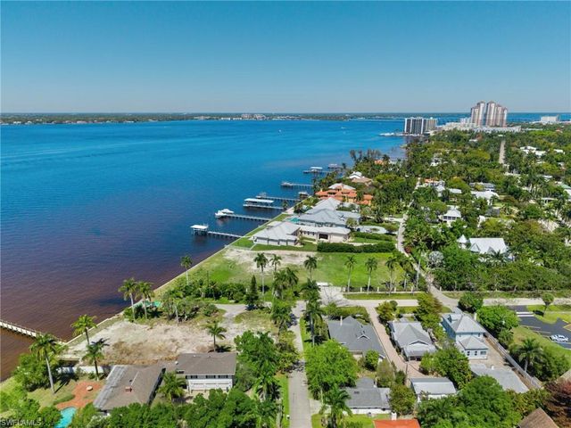 1310 Poinciana AVE, Fort Myers, FL 33901