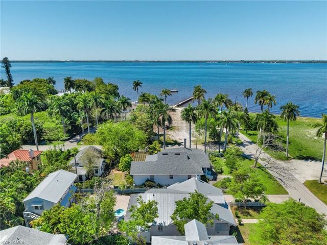 1310 Poinciana AVE, Fort Myers, FL 33901